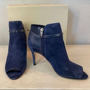 Marc Fisher - Navy Blue Suede Leather Peep Toe 3.5” Stiletto Bootie size 9.5